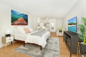 Oahu Tradewinds Plaza 601 condo